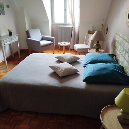 Les Colibris Bed & Breakfast Trehorenteuc ภายนอก รูปภาพ